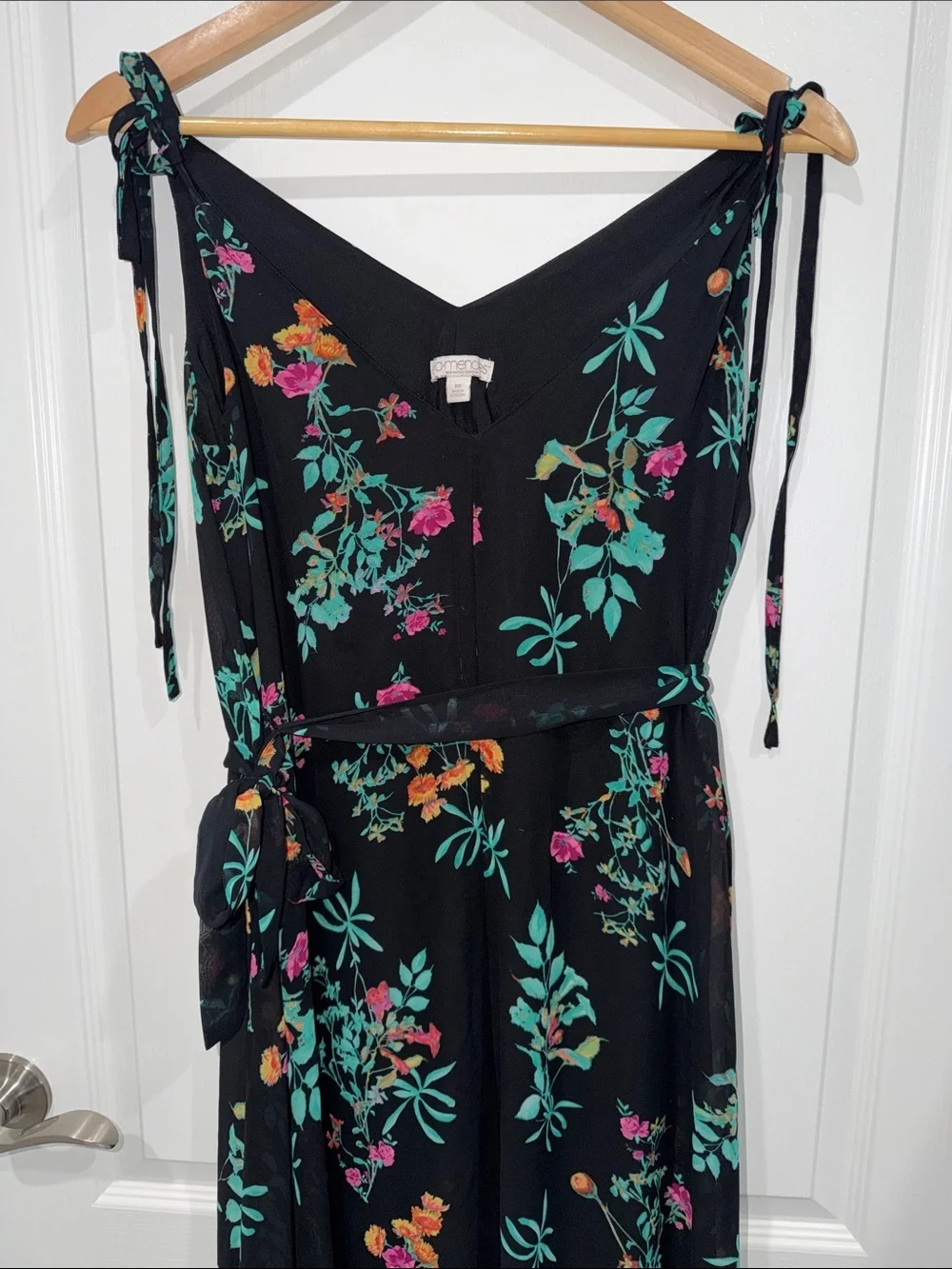 New York & Company Eva Mendes Floral Tie-Shoulder Maxi Dress in Black xsmall